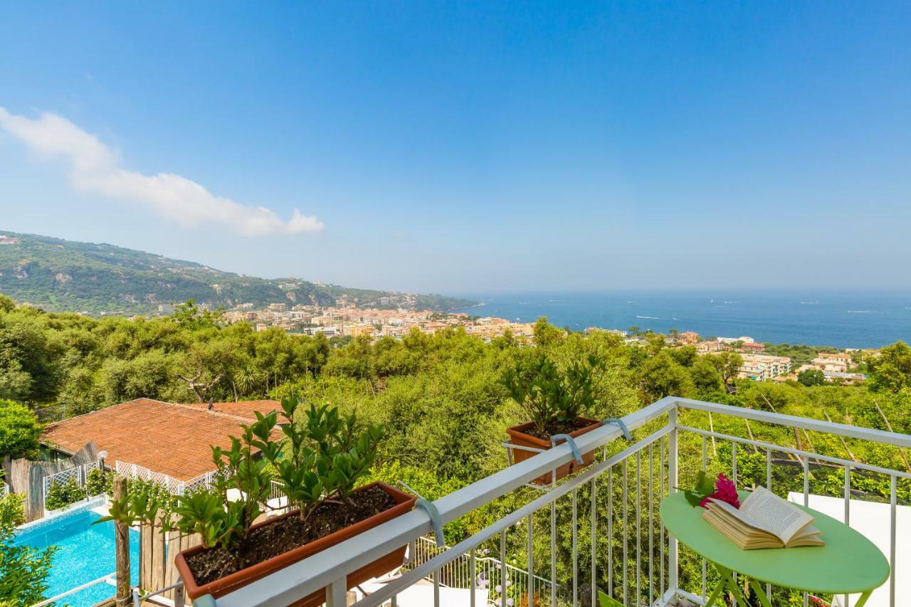 Villa Sorrento Flats Bagian luar foto