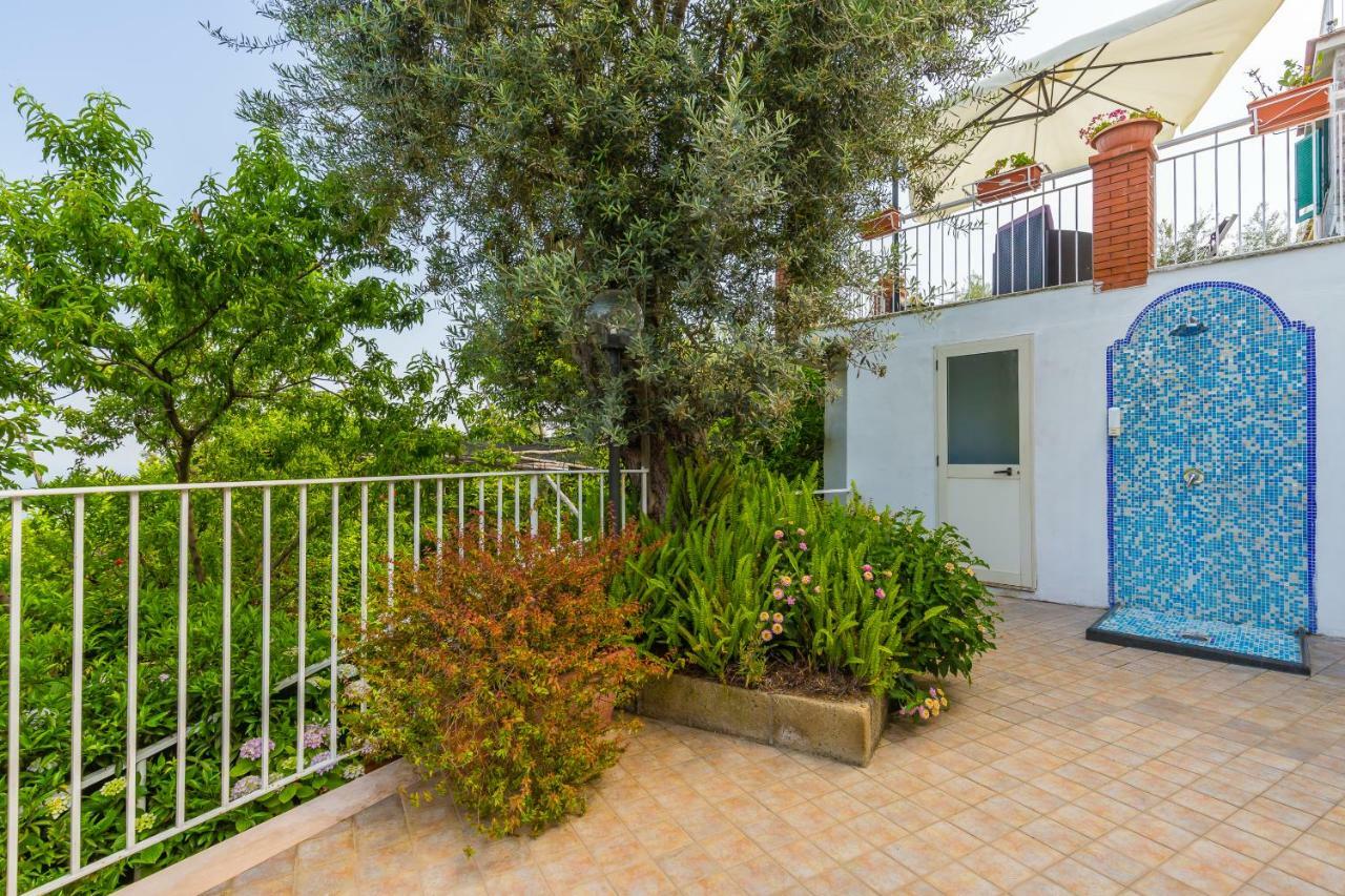 Villa Sorrento Flats Bagian luar foto