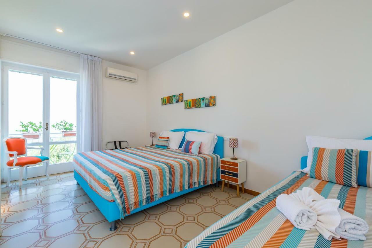 Villa Sorrento Flats Bagian luar foto