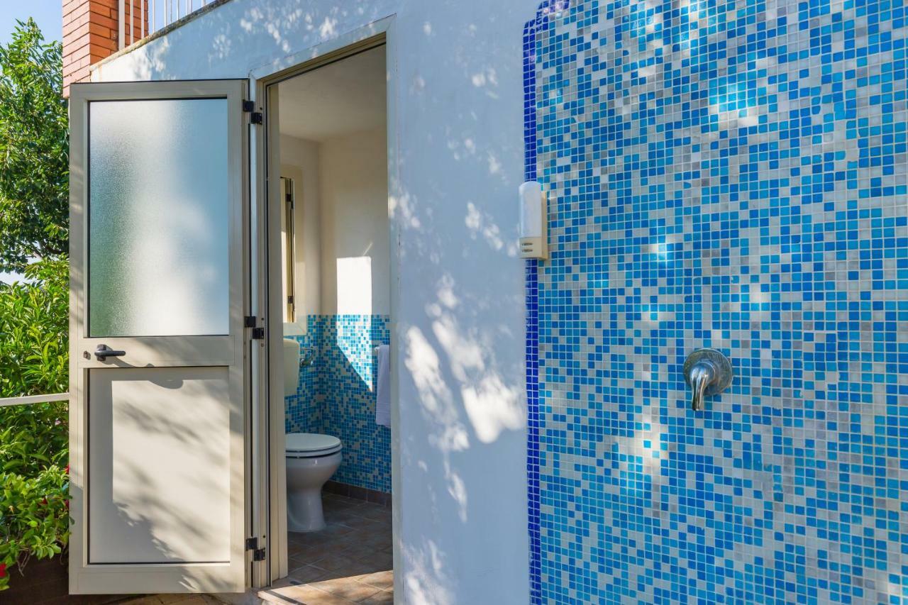 Villa Sorrento Flats Bagian luar foto